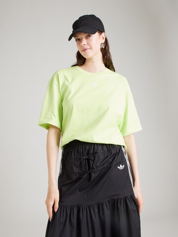 ADIDAS ORIGINALS Футболка 'Essentials' в Зеленый: спереди