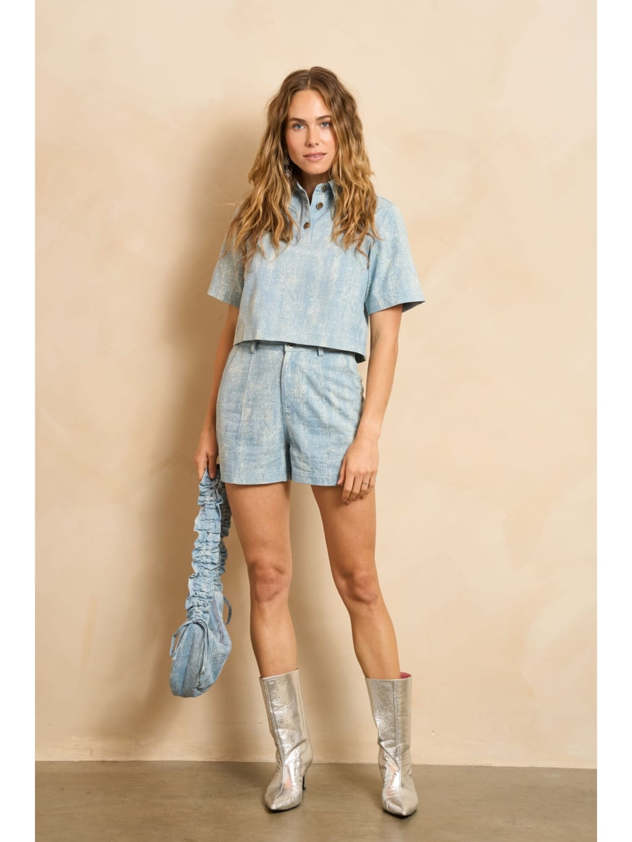 LOFTY MANNER Baggy Broek 'RD305 - Short Veira' in Blauw: voorkant