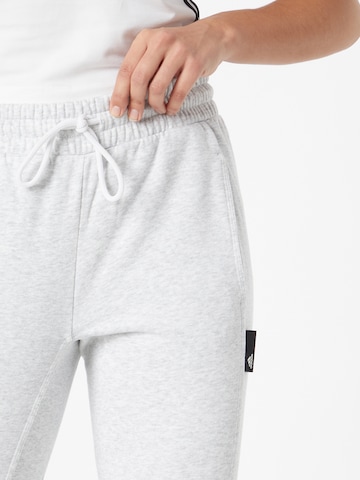 Tapered Pantaloni sportivi di ADIDAS SPORTSWEAR in grigio
