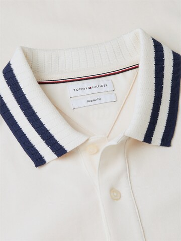 TOMMY HILFIGER Poloshirt in Beige