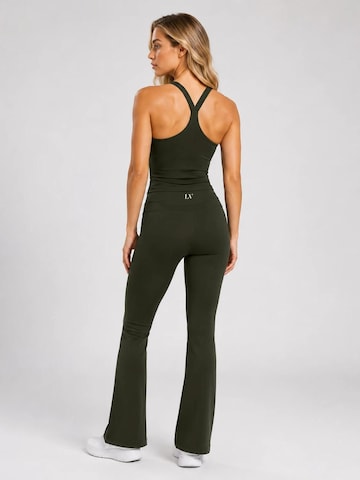 La V Sporttop 'Faye' in Groen