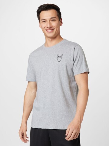 KnowledgeCotton Apparel T-Shirt  (GOTS) in Grau: predná strana
