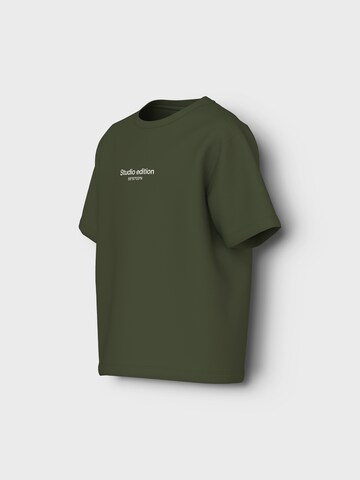 Tricou 'BRODY' de la NAME IT pe verde