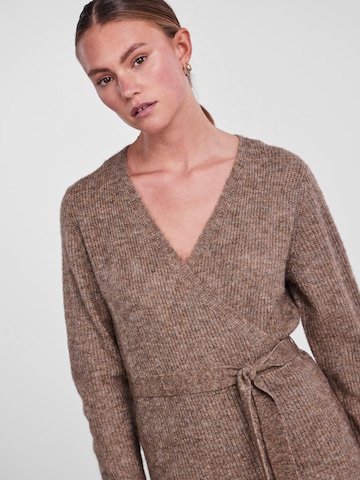 PIECES Knitted dress 'Ellen' in Brown