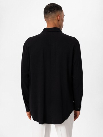 Antioch Regular fit Button Up Shirt in Black