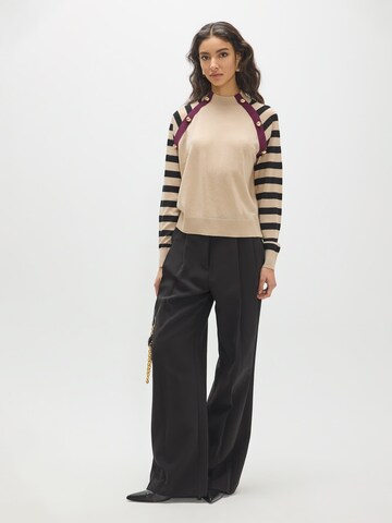 Pull-over Lola Casademunt en beige : devant