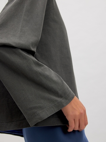 EDITED Shirt 'Verlee ' in Grey