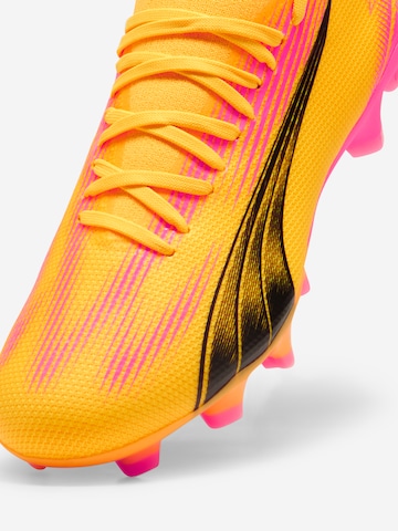 PUMA - Chuteira 'Ultra Match' em amarelo