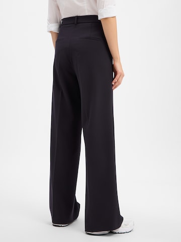 Cambio Loosefit Bügelfaltenhose 'Alexis' in Blau
