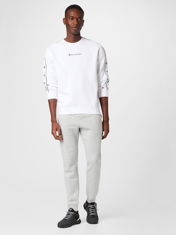 Champion Authentic Athletic Apparel Sweatshirt in Weiß