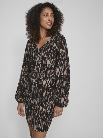 Robe 'CAIA' Vila Tall en noir