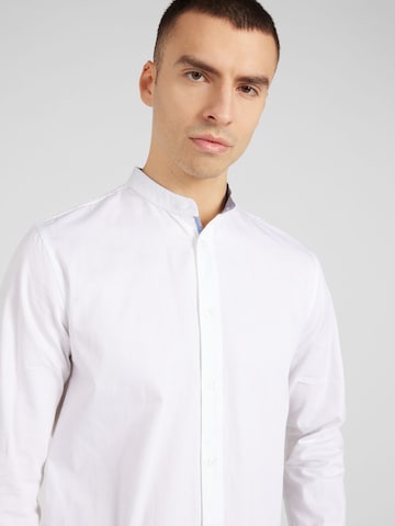 TOM TAILOR - Slim Fit Camisa em branco