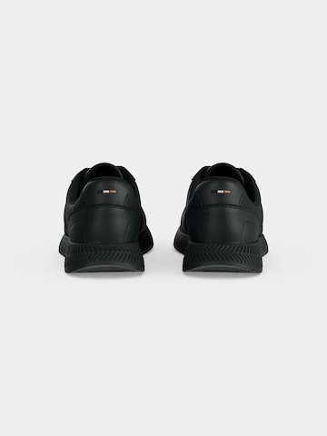 Baskets basses 'Titanium' BOSS en noir