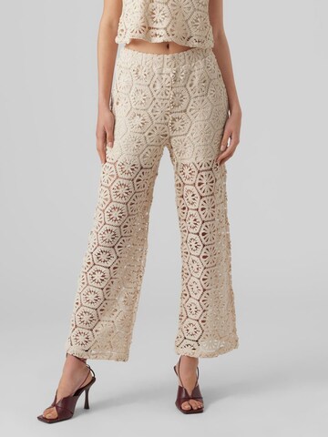 VERO MODA Regular Broek in Beige: voorkant