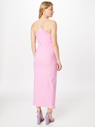 Robe de soirée Dorothy Perkins en rose