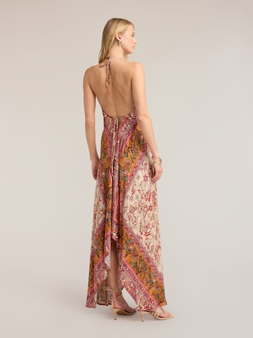 MOTIVI - Vestido de noche en rosa