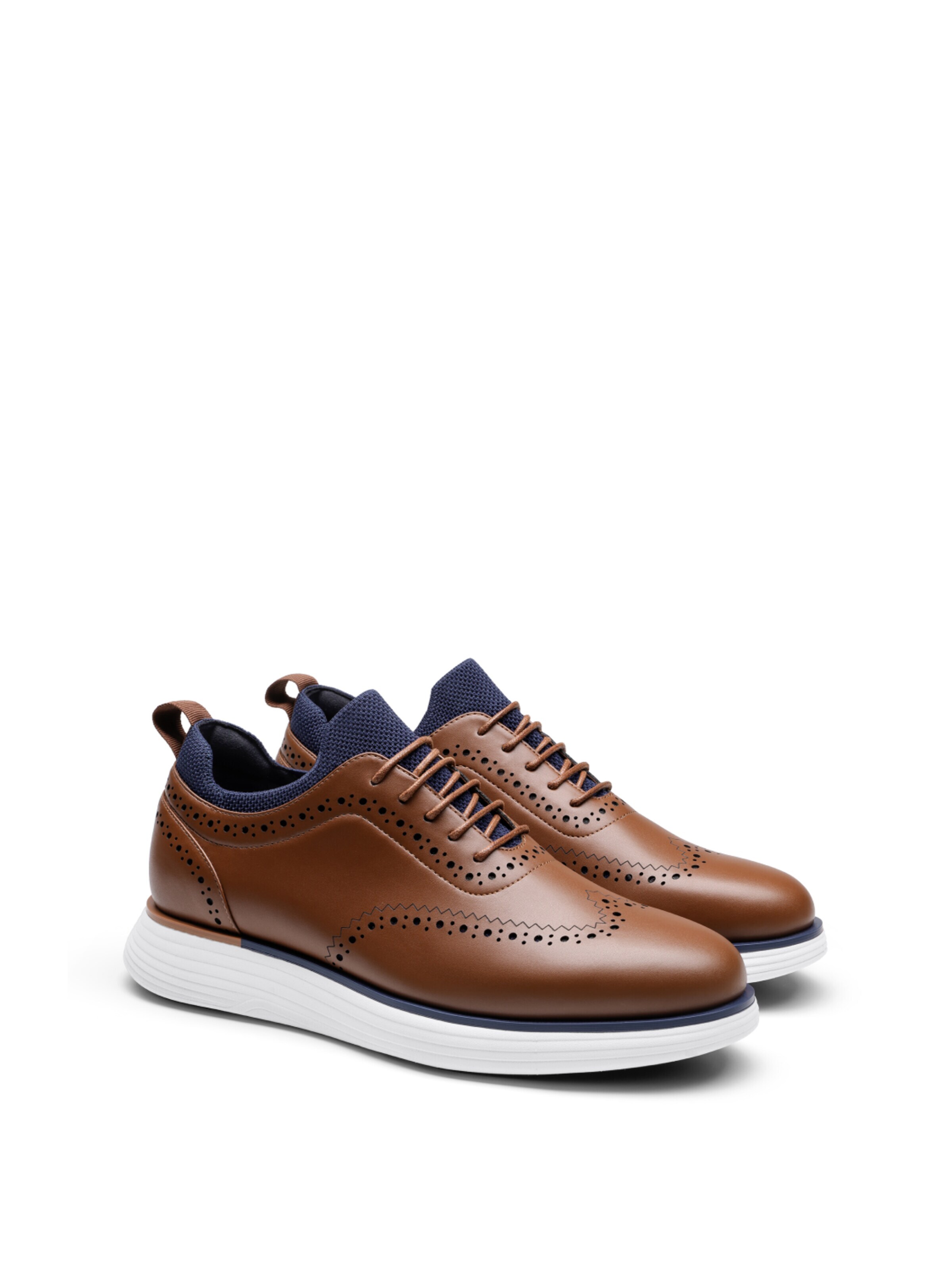 Scarpa stringata di Bruno Marc in marrone