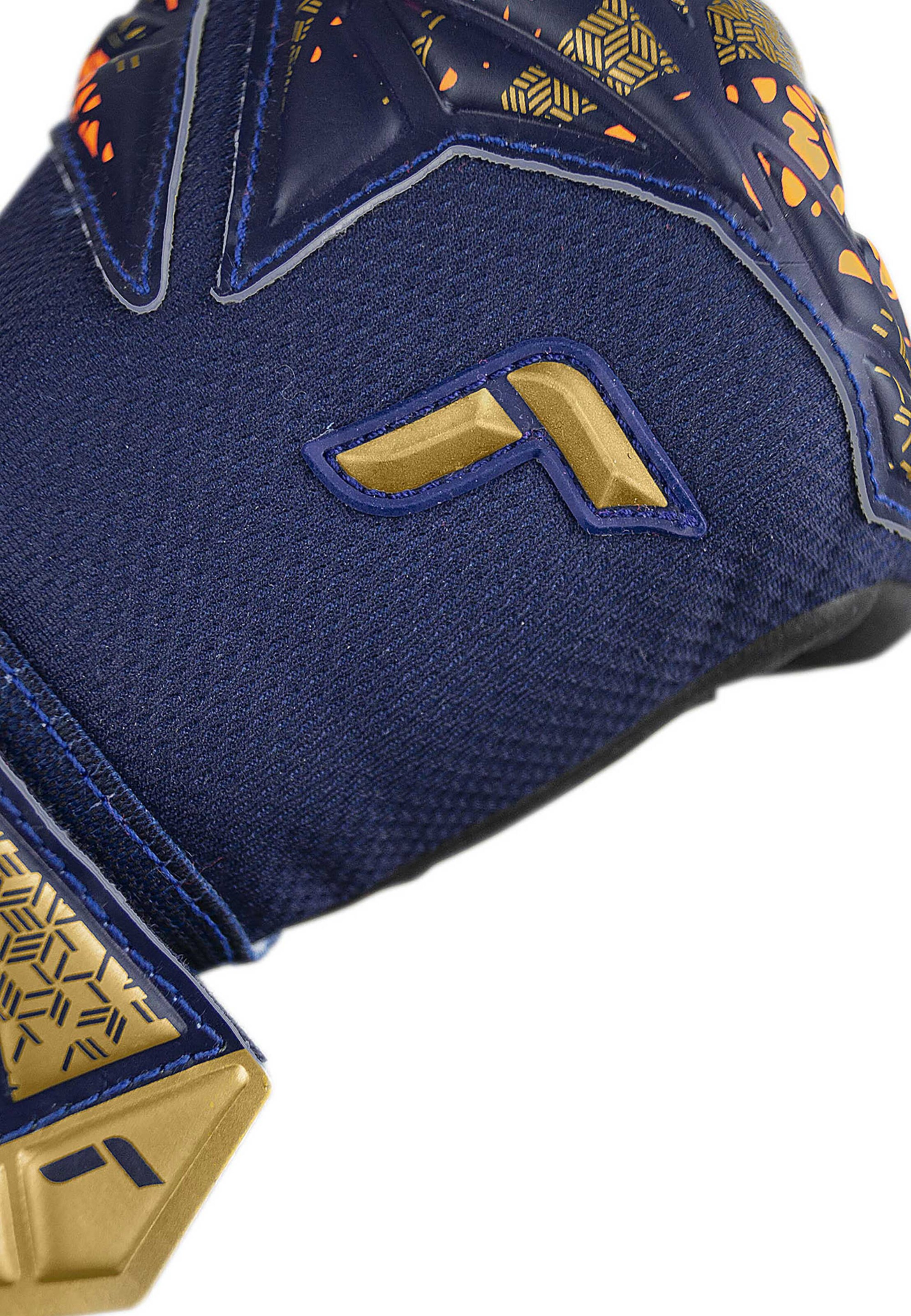 REUSCH Torwarthandschuh 'Attrakt Silver NC' in Blau