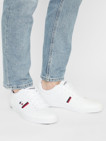 Baskets basses 'Europa' LACOSTE en blanc : devant