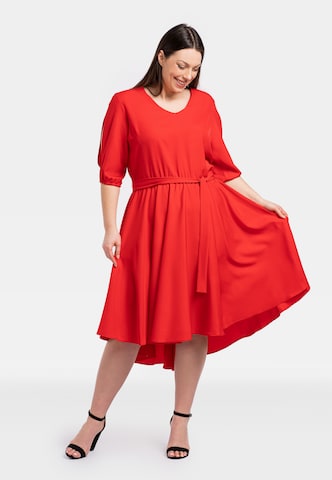 Robe de cocktail ' OLIWIA ' Karko en rouge