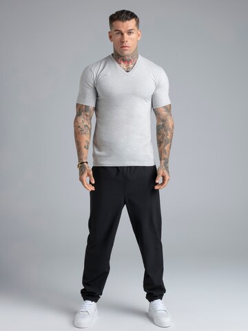 Maglietta di SikSilk in grigio