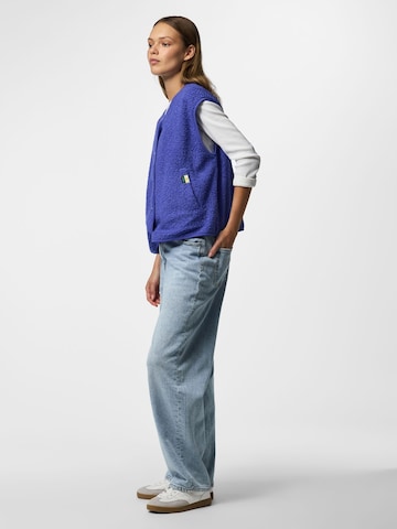 Gilet 'KATTY' di PIECES in blu