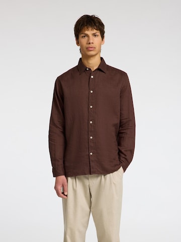 SELECTED HOMME Regular Fit Skjorte i brun: forside