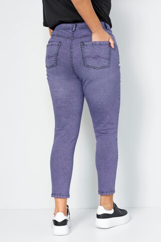 Coupe slim Jean Angel of Style en violet