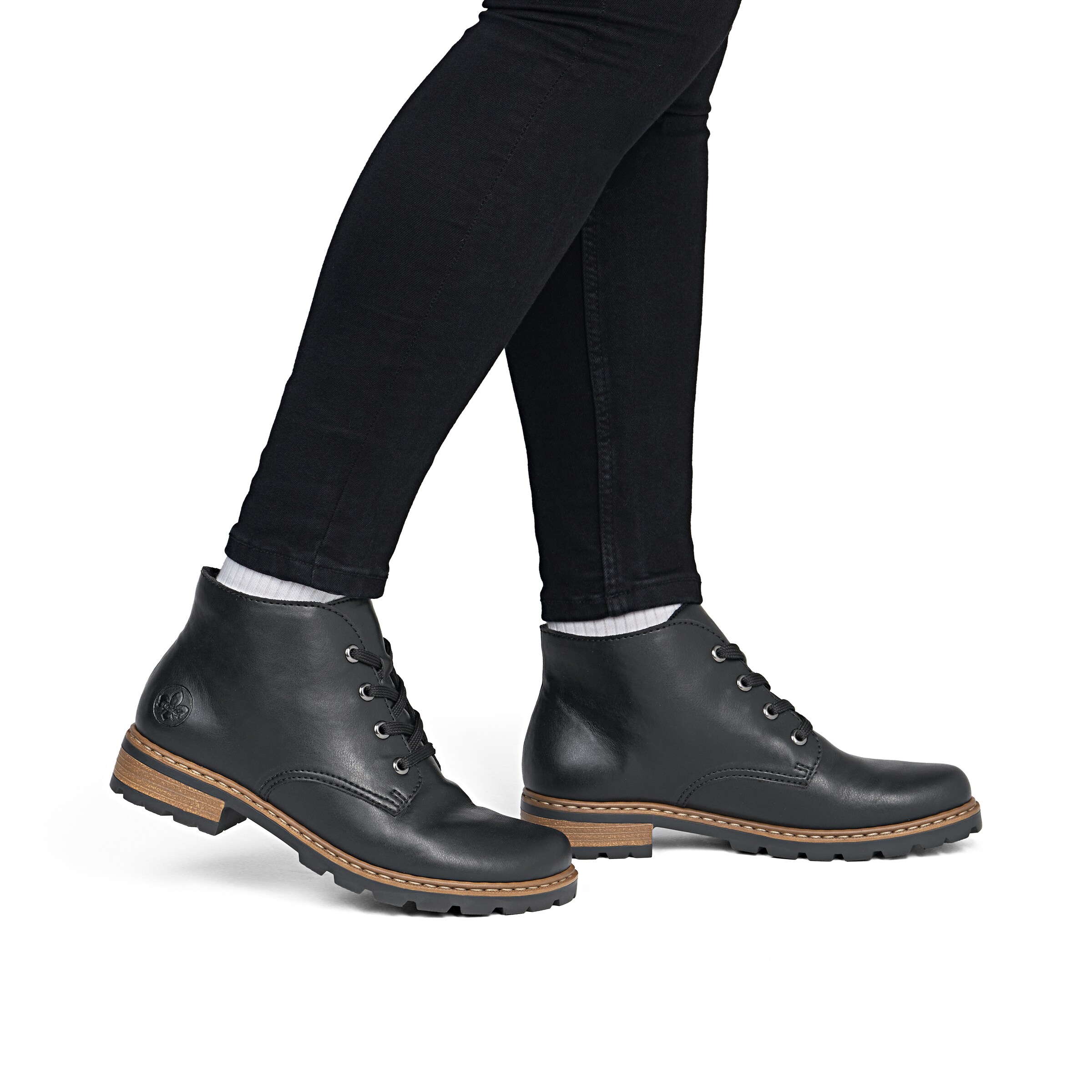 Bottines à lacets Rieker en noir