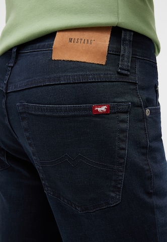 MUSTANG Loosefit Jeans in Blau