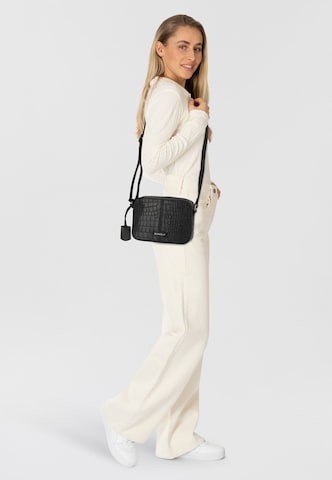 Burkely Crossbody Bag 'Colbie' in Black