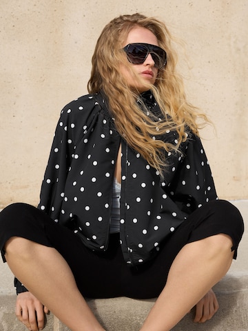 Bershka Átmeneti dzseki - fekete