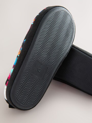 Next Тапки в Черный