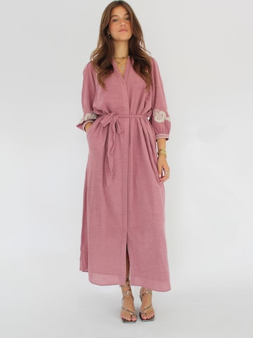 Honnête Atelier Kleid 'Sierra' in Pink: Vorderseite