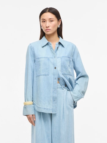 ROUGE EDIT Bluse i blå: forside