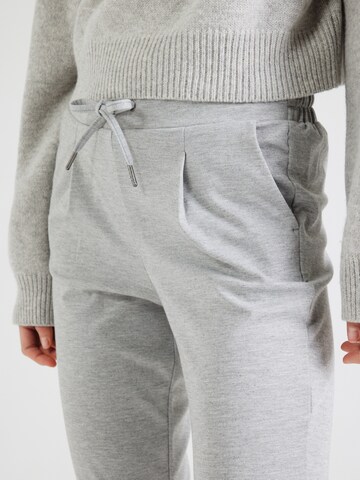 Effilé Pantalon à pince 'Rizetta' b.young en gris