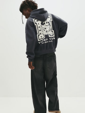 Pull&Bear Jopa na zadrgo 'Mickey Mouse' | siva barva