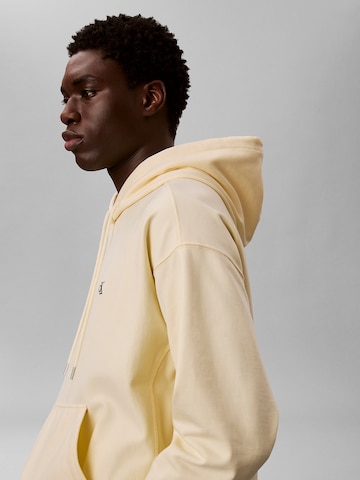 Calvin Klein Jeans Sweatshirt 'Premium' in Yellow