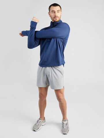 regular Pantaloni di HOLLISTER in grigio