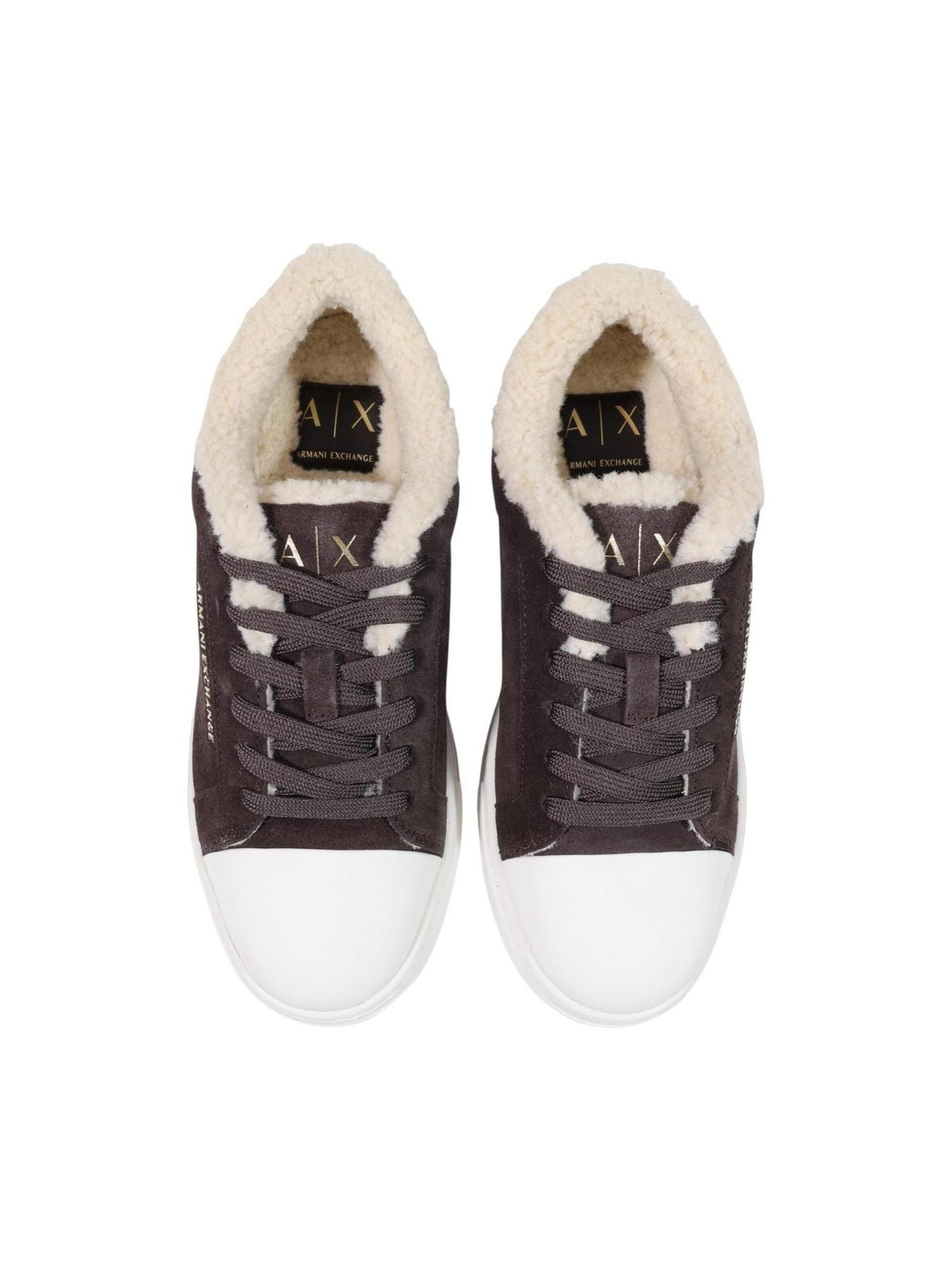 Baskets basses 'XW003067 AF27450' ARMANI EXCHANGE en marron