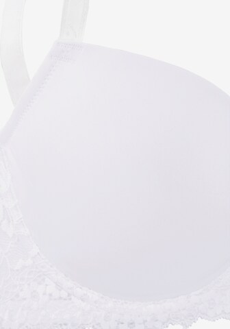 T-shirt Reggiseno di LASCANA in bianco