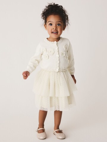 Next Set in Beige: front