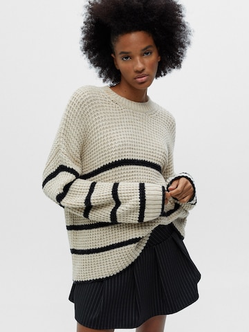 Pull&Bear Sweater in Beige: front