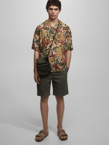 Pull&Bear Regular Fit Hemd in Grün