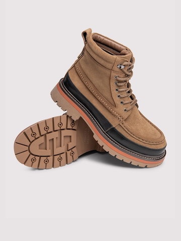 Botine de la Ombre pe bej