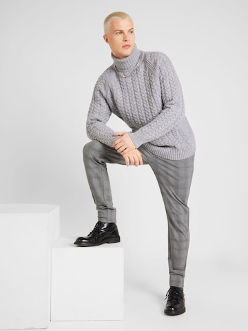 ARMEDANGELS Sweater 'DAAWIDE' in Grey