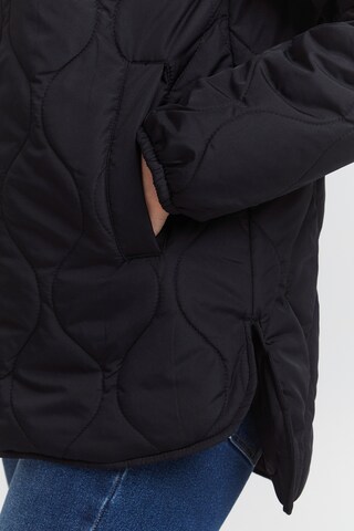 Oxmo Steppjacke 'Saga' in Schwarz