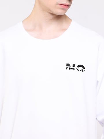 neverover - Camiseta funcional en blanco