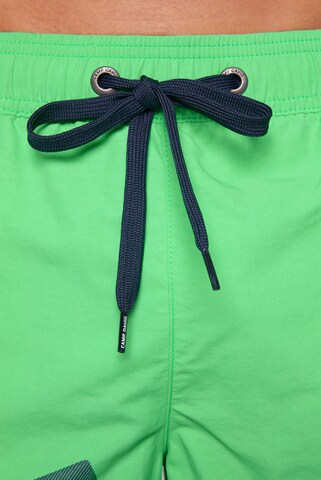 Shorts de bain CAMP DAVID en vert