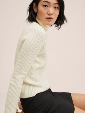 MANGO Pullover 'Canoli' in Beige